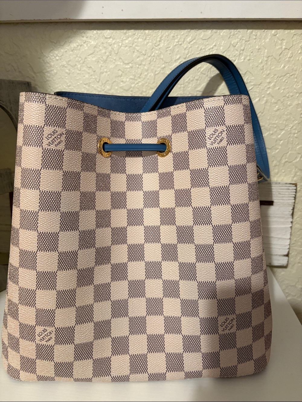 Louis Vuitton Beige Checkered Bucket Bag with Blue Trim - Picture 6 of 9
